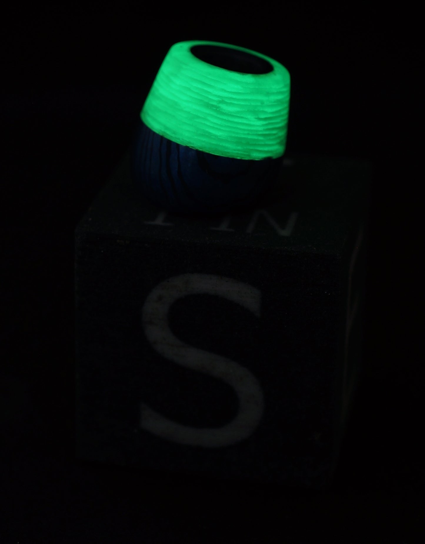 Bead #60 Blue VF Damtainium Raw Bar, GlowWaves & Titanium