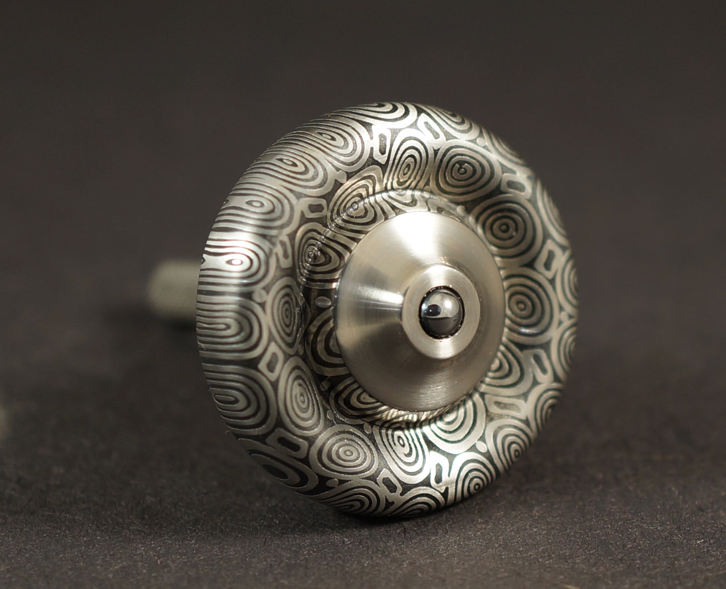 UDW #2037 1"	Bluetongue Damasteel & Titanium Spinning Top