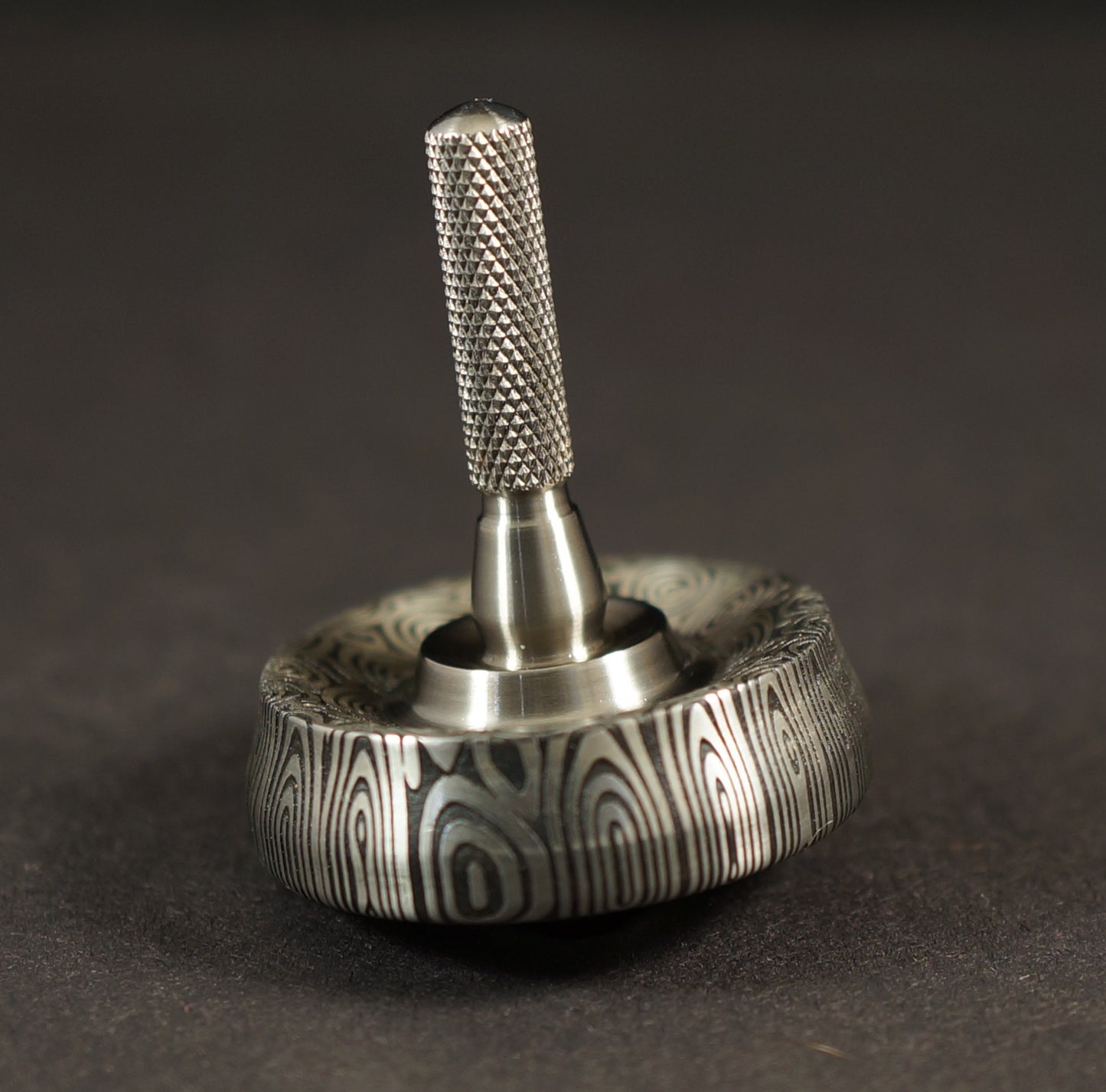 UDW #2038 1"	Bluetongue Damasteel & Titanium Spinning Top
