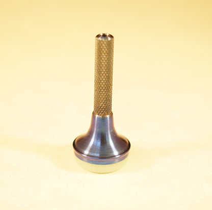 Zipper Pull #1	1.22"x.53"	Titanium & Blue TurboGlow