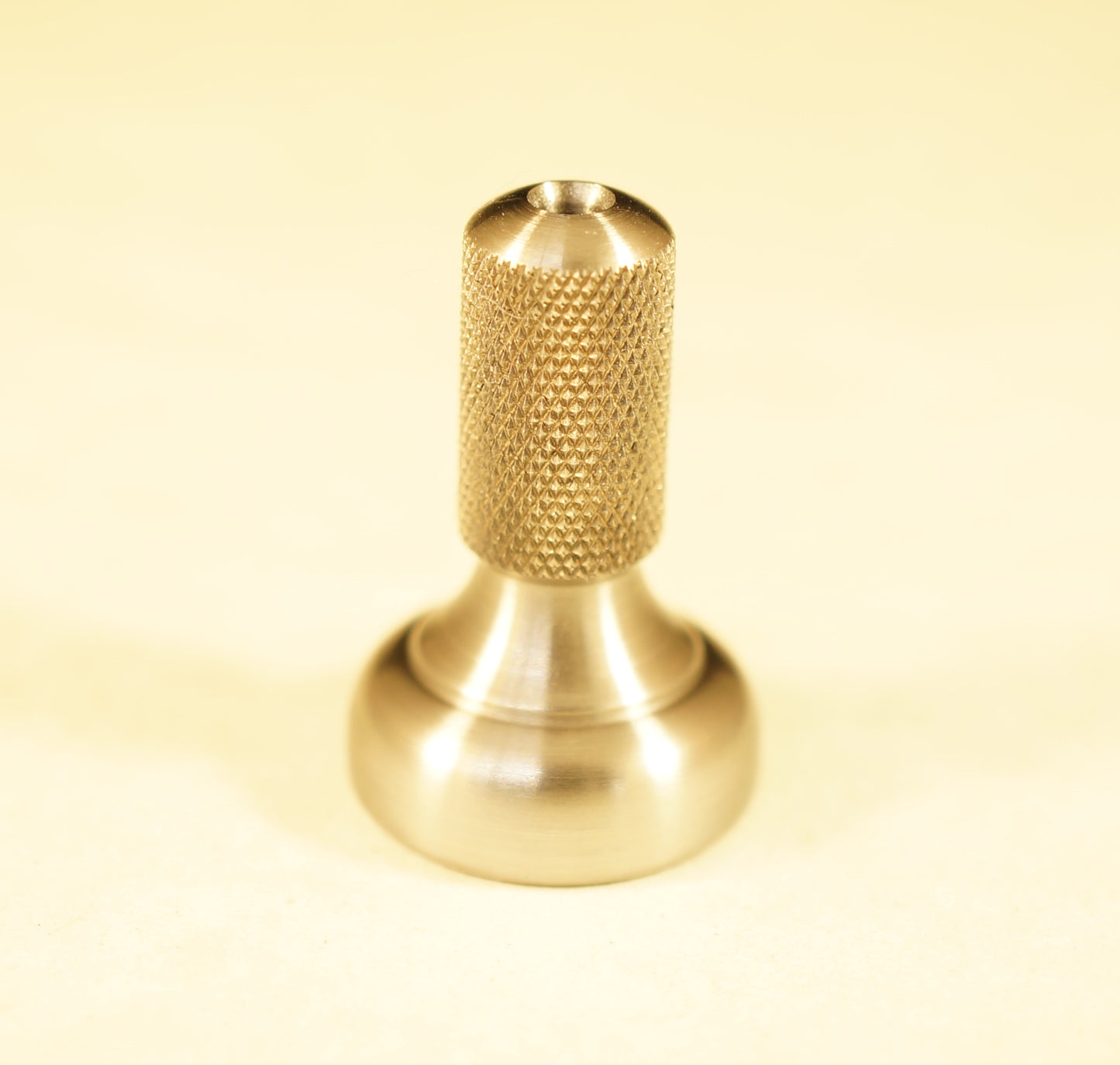 Zipper Pull #7	.89"x.59"	Titanium