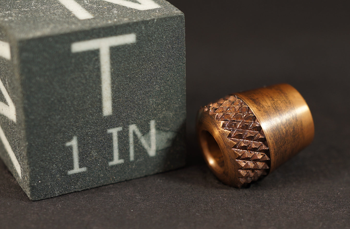 Bead #74	.55"x.62"		Bronze 510, Antiqued 16 TPI Knurl Teardrop